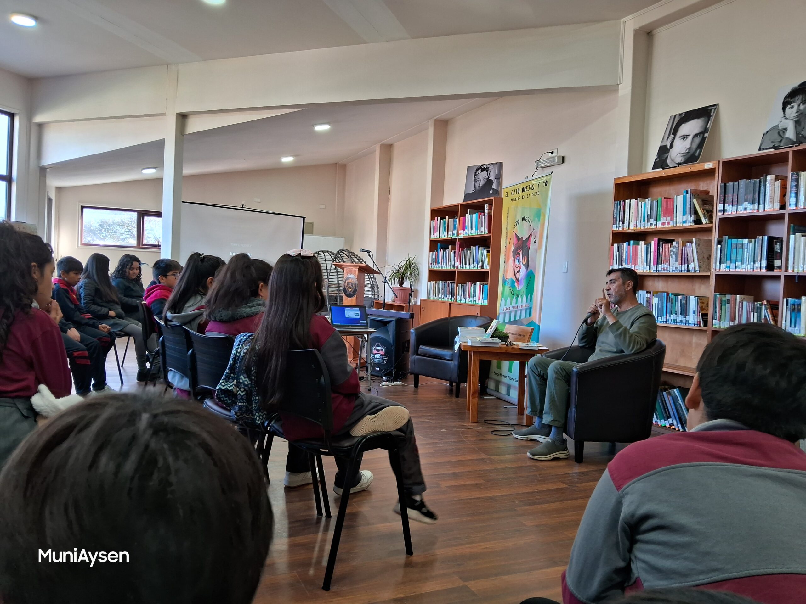 LA BIBLIOTECA DE PUERTO AYSÉN CELEBRA LA SEMANA DEL LIBRO CON ACTIVIDADES DE INCENTIVO A LA LECTURA