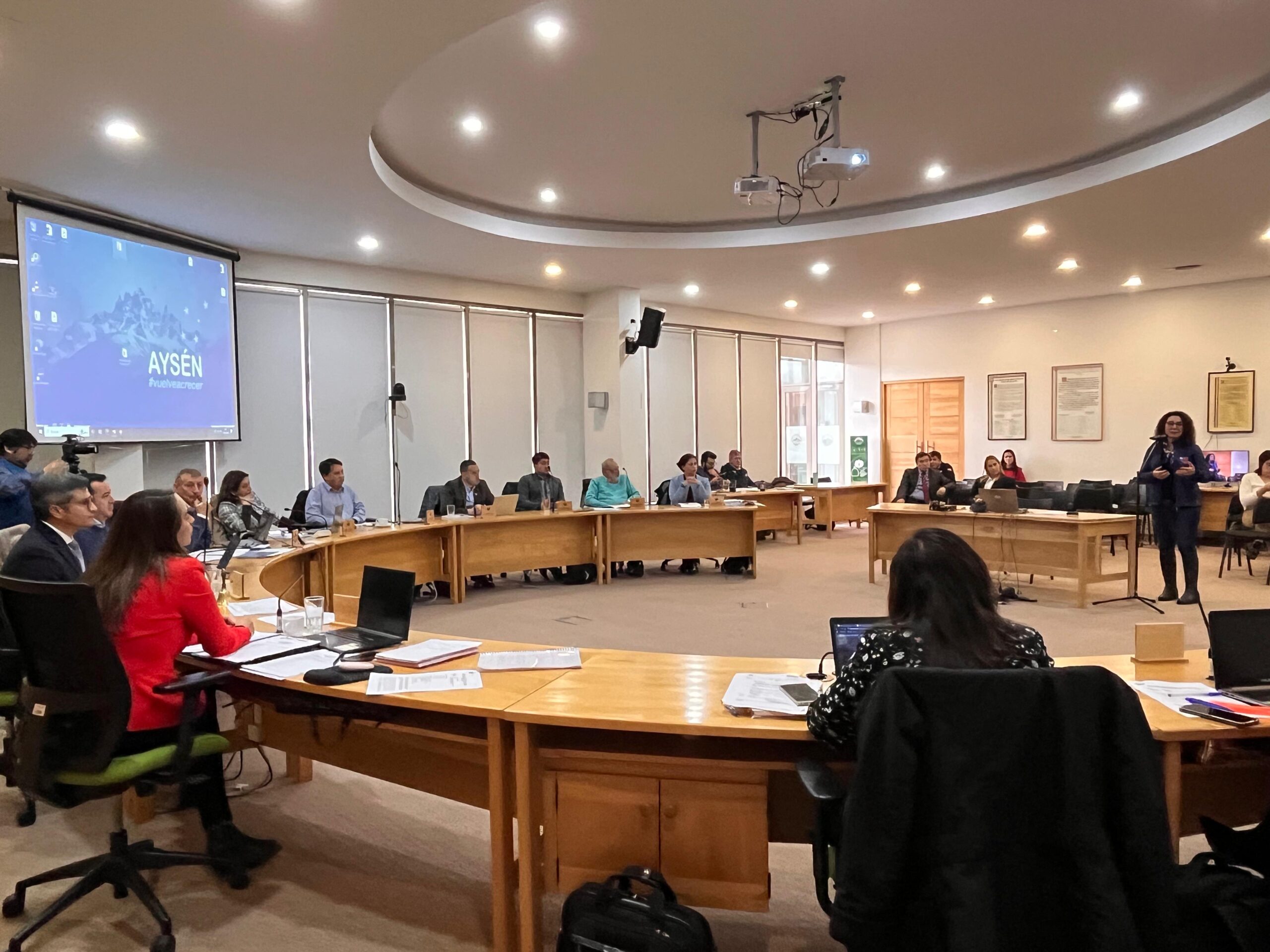 MIDESO Y CORE AYSÉN LOGRAN HISTÓRICO ACUERDO DIRIGIDO A PERSONAS MAYORES 