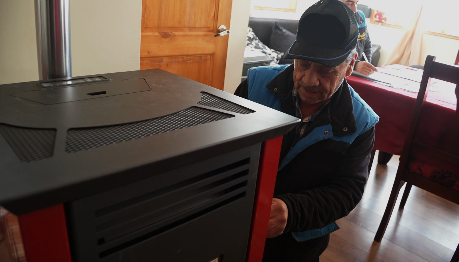 SEREMI del Medio Ambiente refuerza recomendaciones en calidad del aire y anuncia lista de seleccionados al Recambio de Calefactores