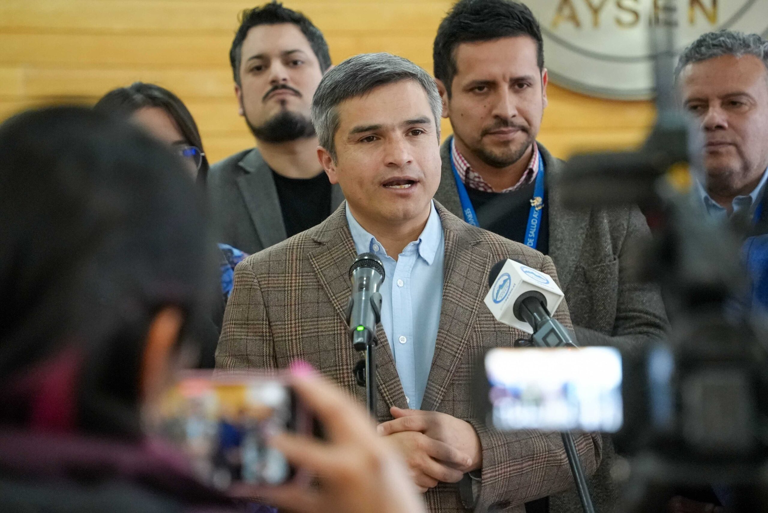 Gobierno Regional de Aysén sella histórico convenio de inversión con Ministerio de Salud