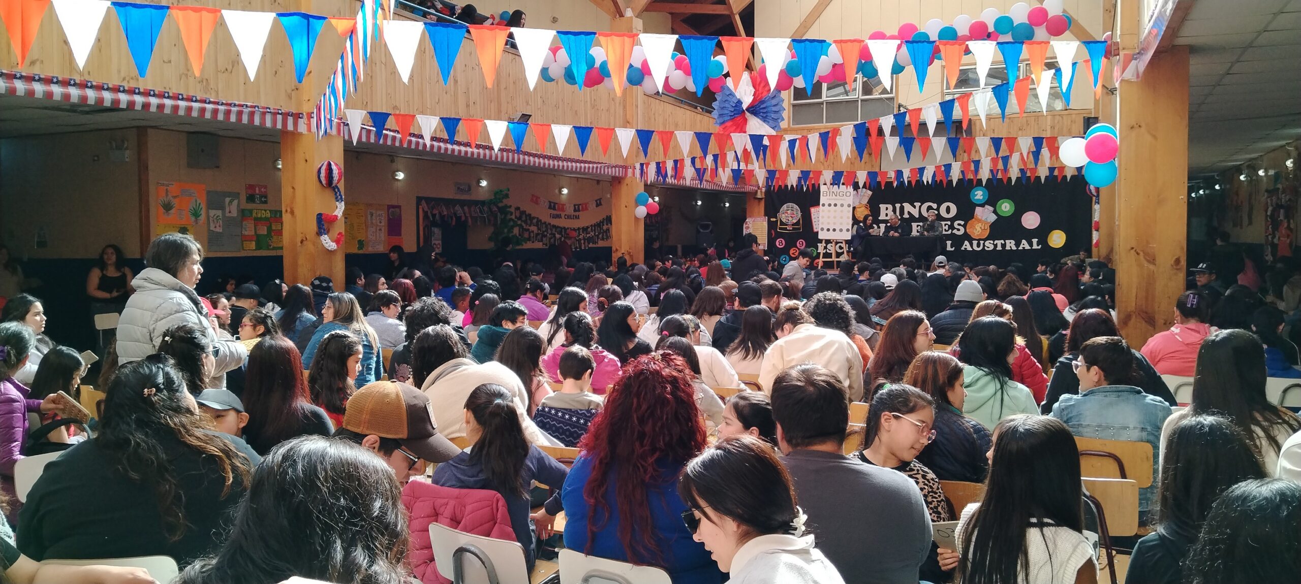 Escuela Litoral Austral celebró con éxito su Bingo Billete