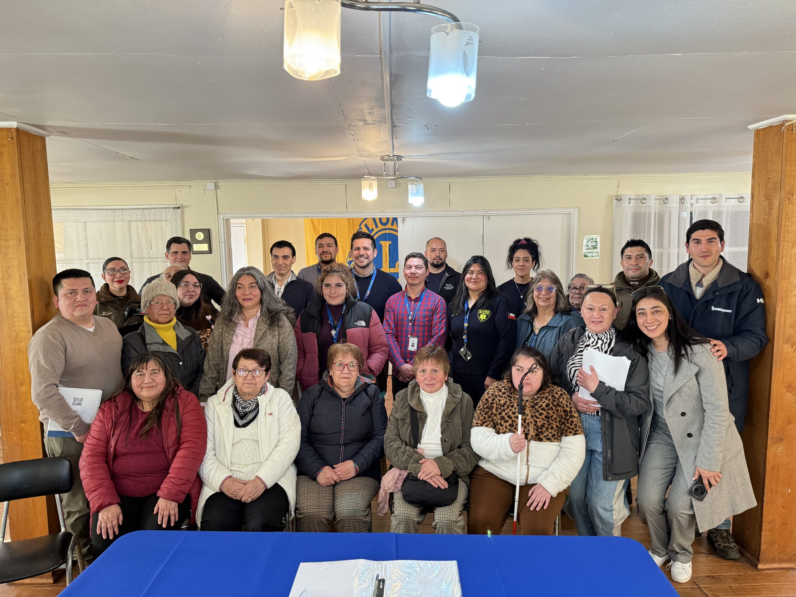 Caminata “Dignidad en cada paso” busca promover el envejecimiento activo en Aysén