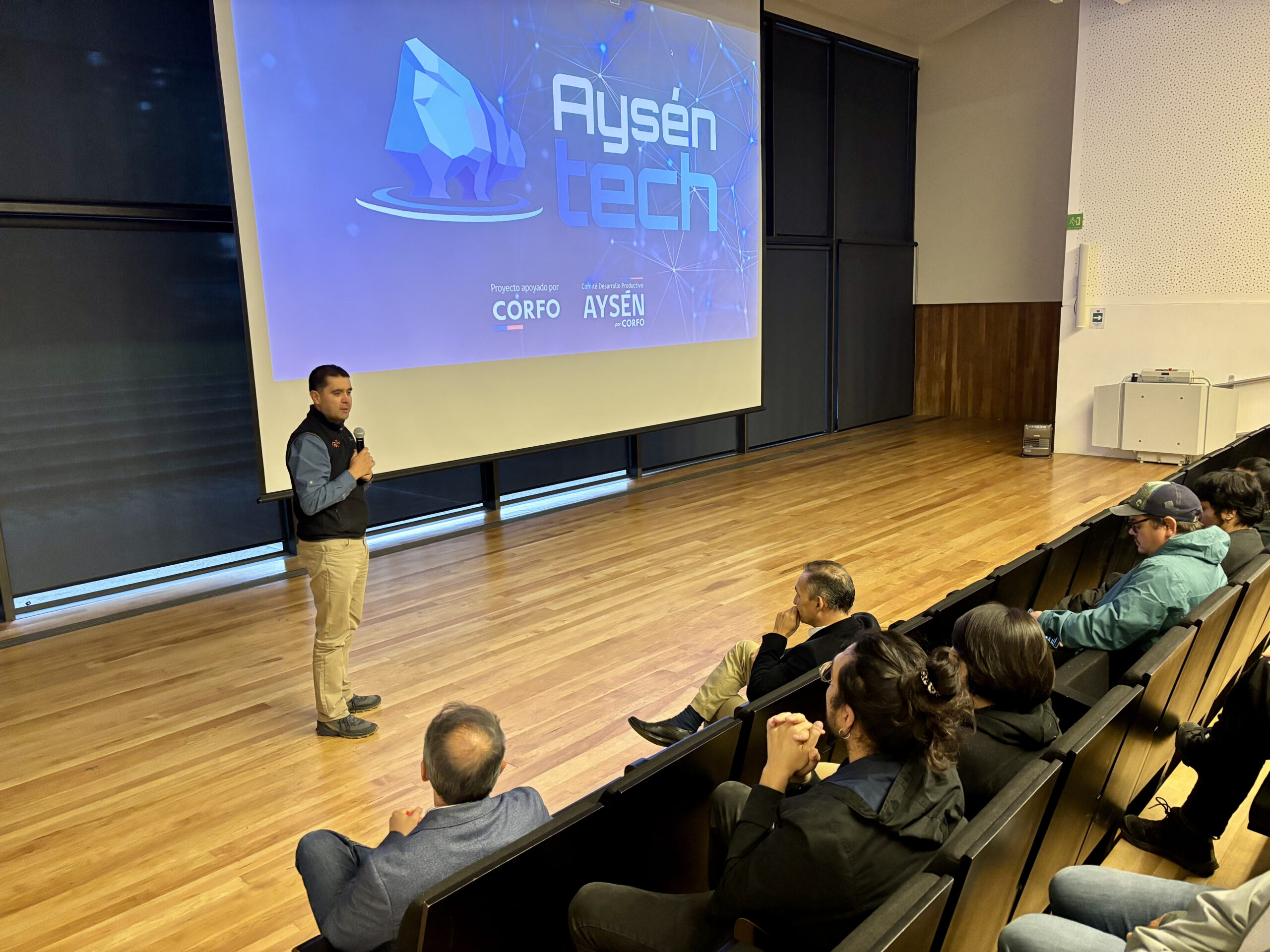 Con una convocatoria amplia a empresas regionales comenzó Aysén Tech