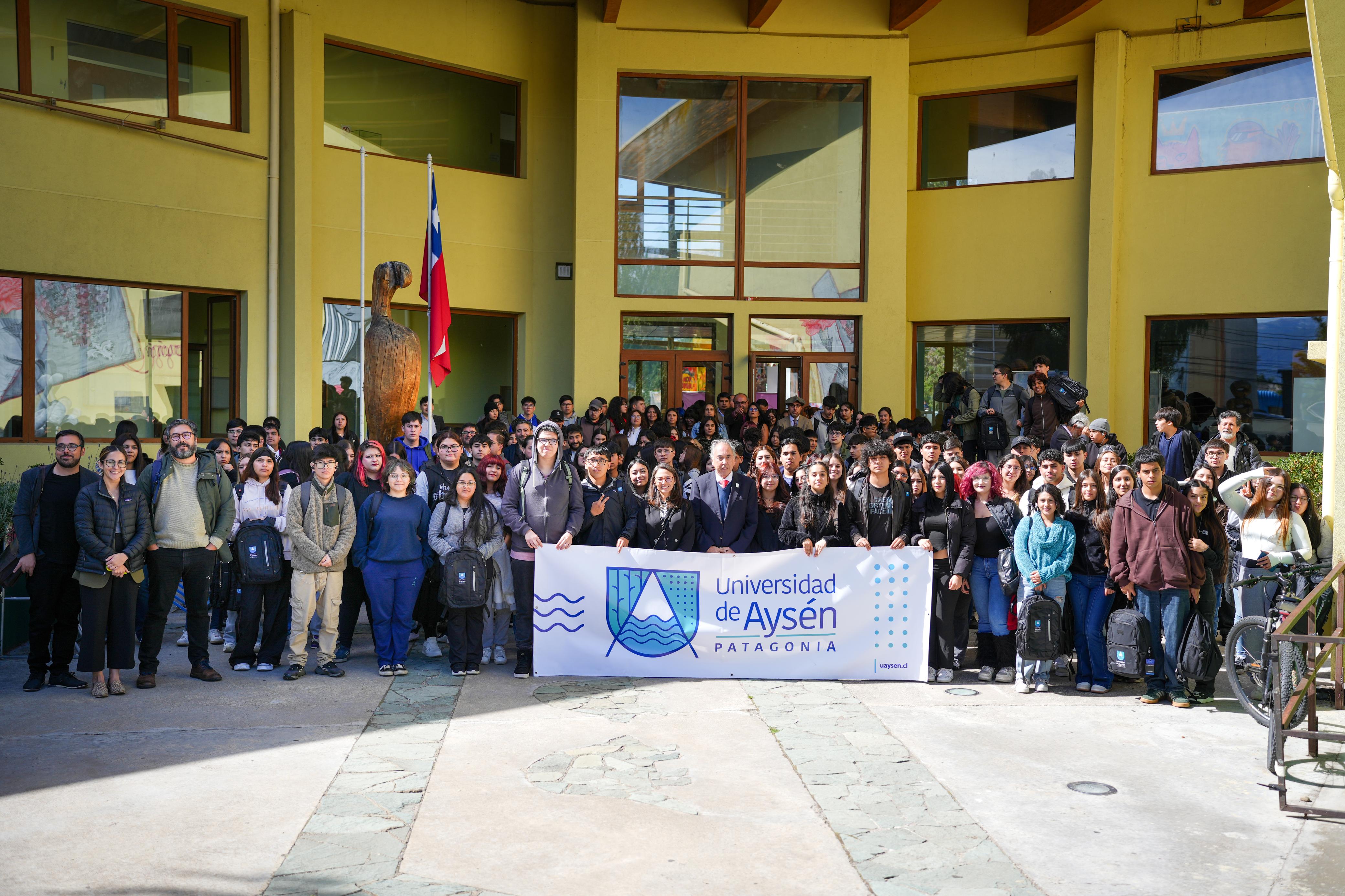 UAysén recibe a 325 nuevos estudiantes en el inicio del año académico 2026