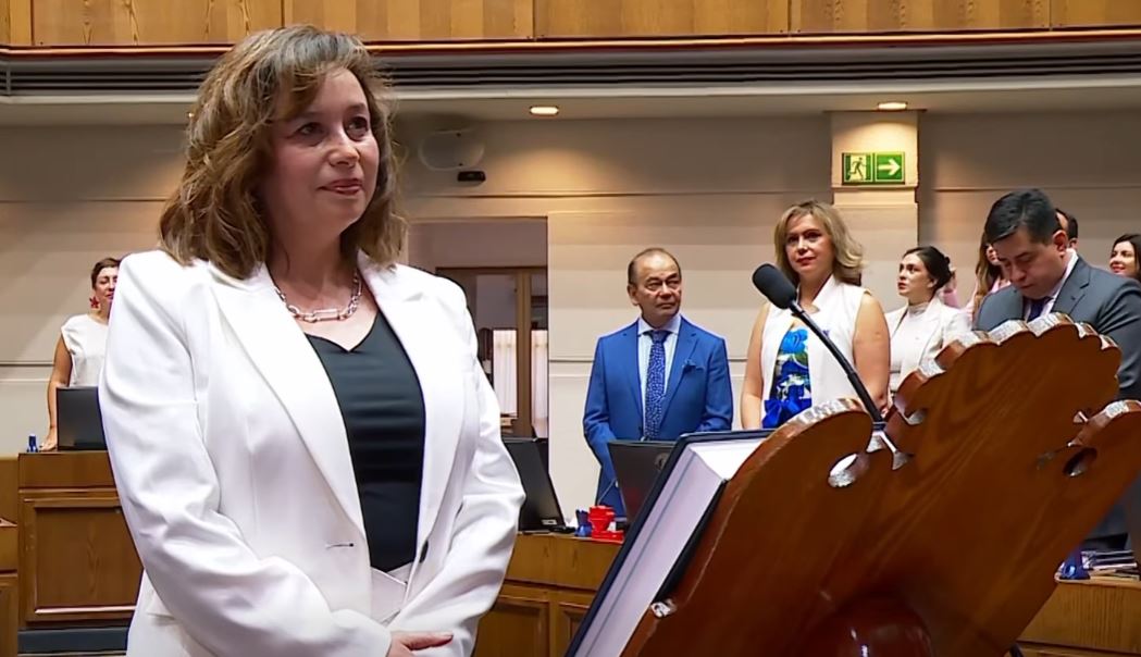 XIMENA ORDENES JURÓ COMO SENADORA REELECTA POR LA REGIÓN: “SEGUIRÉ TRABAJANDO PARA QUE LA VOZ DE AYSÉN ESTÉ PRESENTE EN LAS DECISIONES DEL PAÍS”