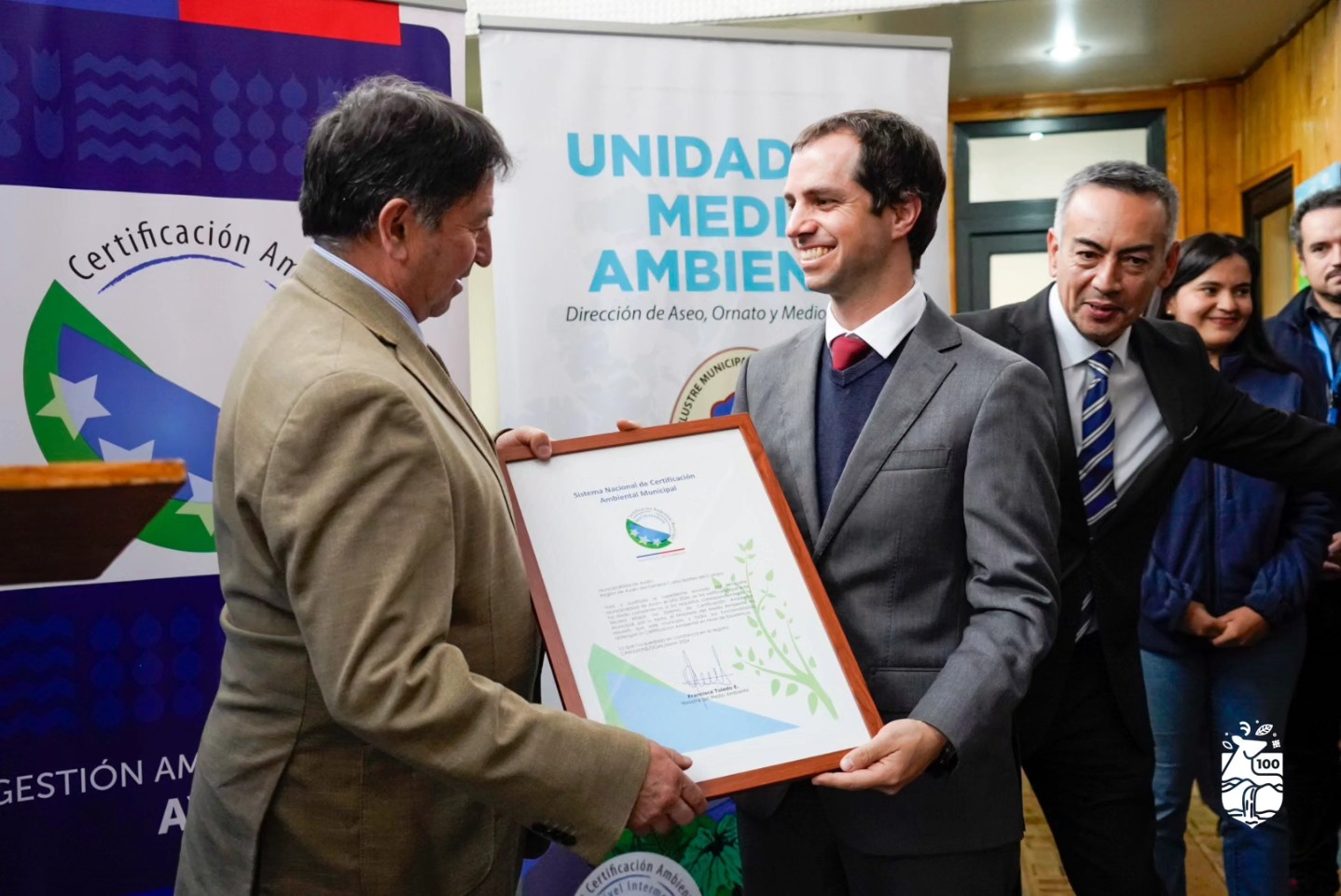 Municipalidad de Aysén alcanza certificación de excelencia SCAM y marca un hito regional