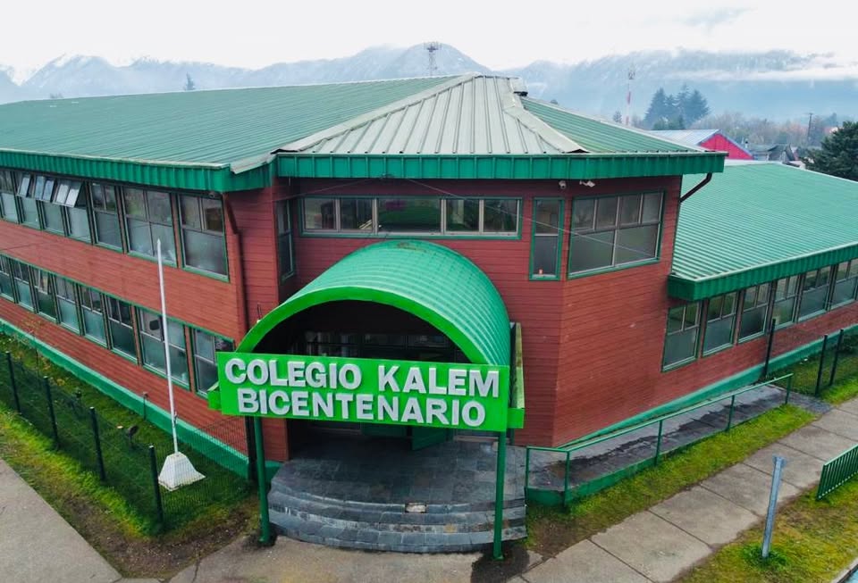 Amenaza en establecimiento educacional de Puerto Aysén moviliza a la PDI y suspende clases
