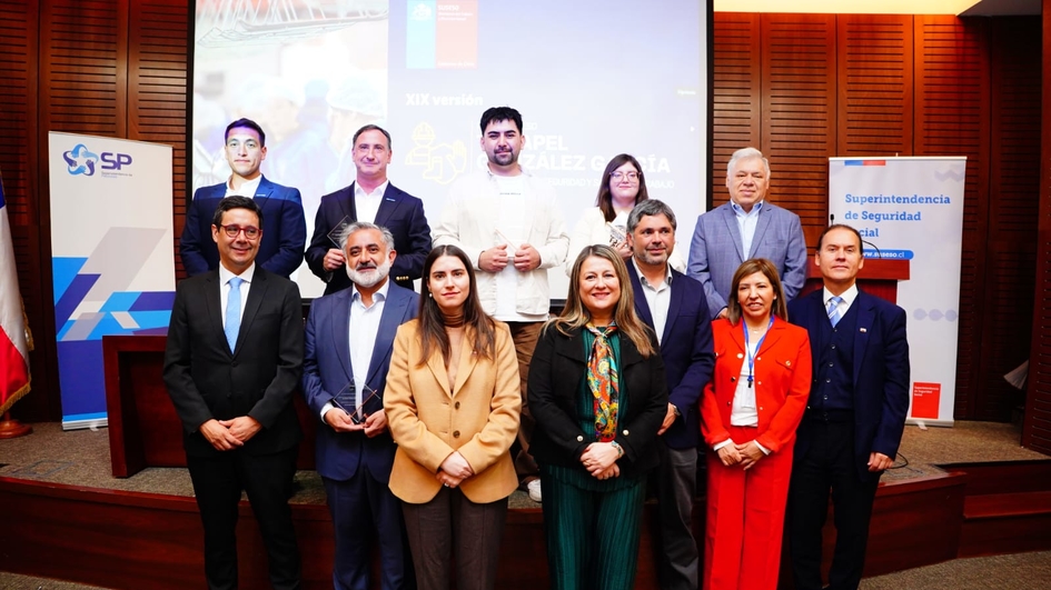 Empresa Canona de Puerto Aysén recibe importante reconocimiento nacional por su gestión en prevención de riesgos