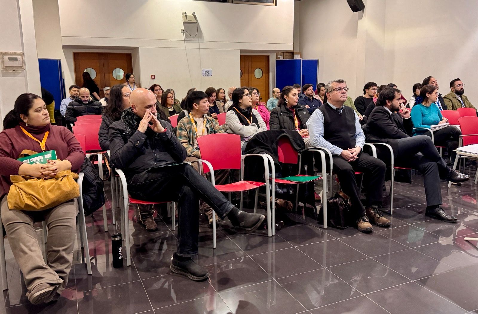 Reinserción Social Juvenil y Protección a la Niñez y Adolescencia abordan trauma complejo en jornada formativa para equipos de infancia y adolescencia