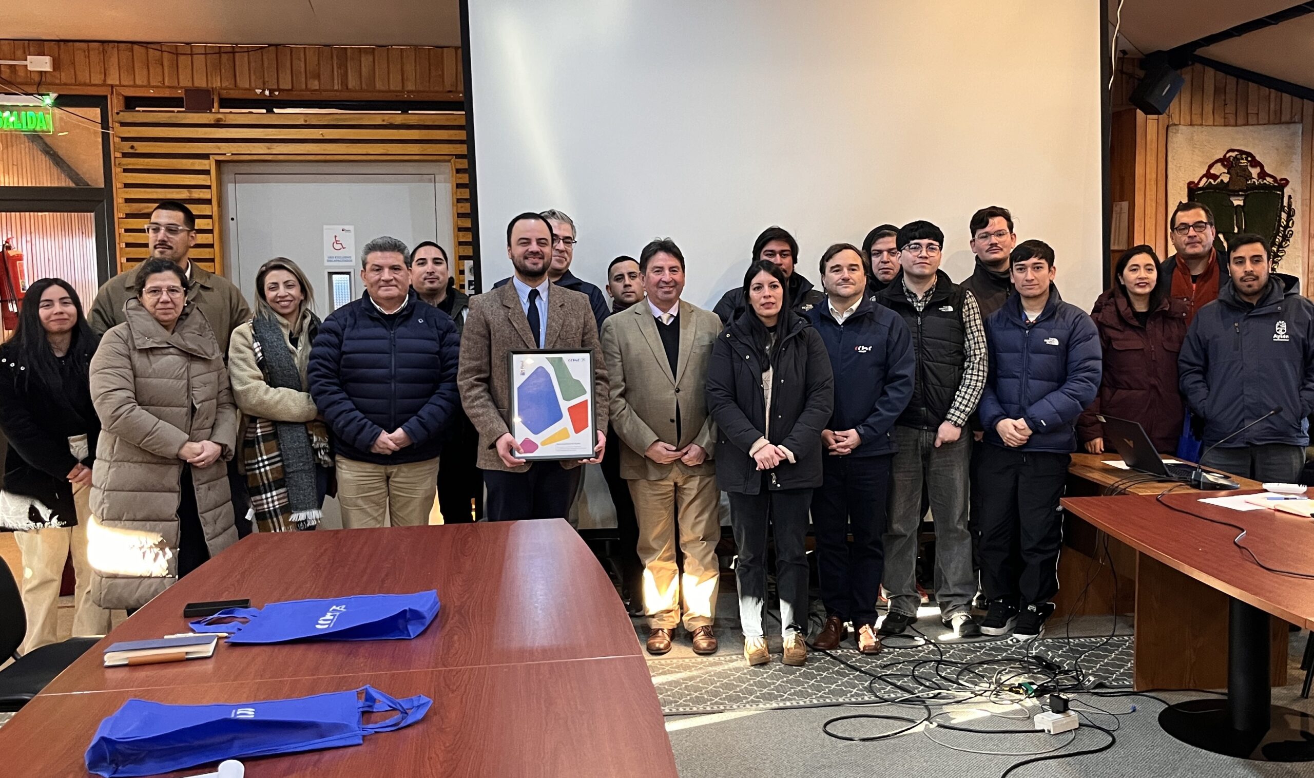 Tras alianza con la CChC Municipio de Aysén implementa sistema de revisión de proyectos con IA