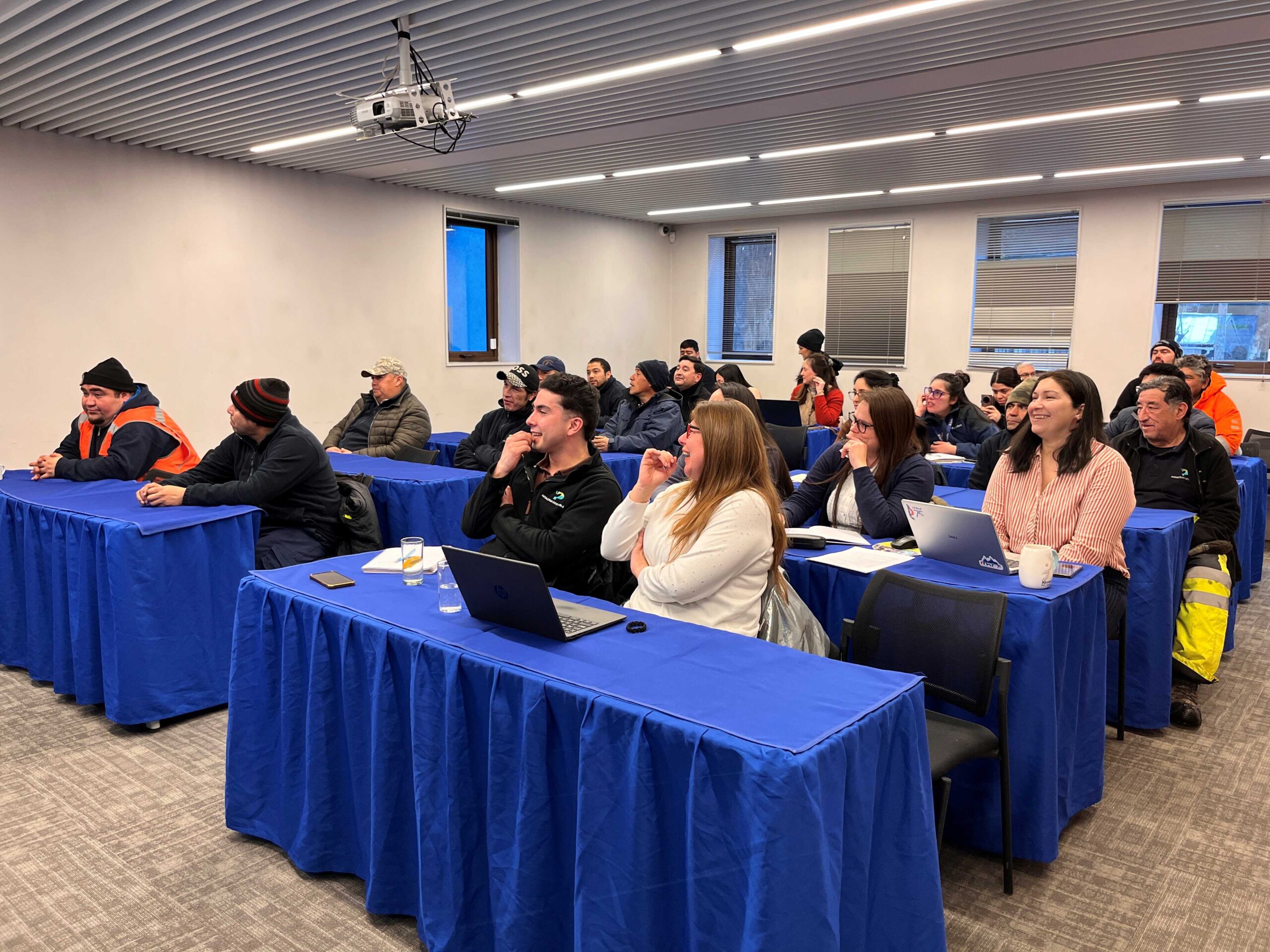 CChC Coyhaique desarrolló capacitación en manejo y almacenamiento de sustancias peligrosas para más de 30 trabajadores del sector construcción